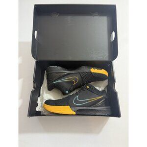 New Men’s Size 8.5 - Nike Zoom Kobe 4 Protro Snakeskin AV6339 002